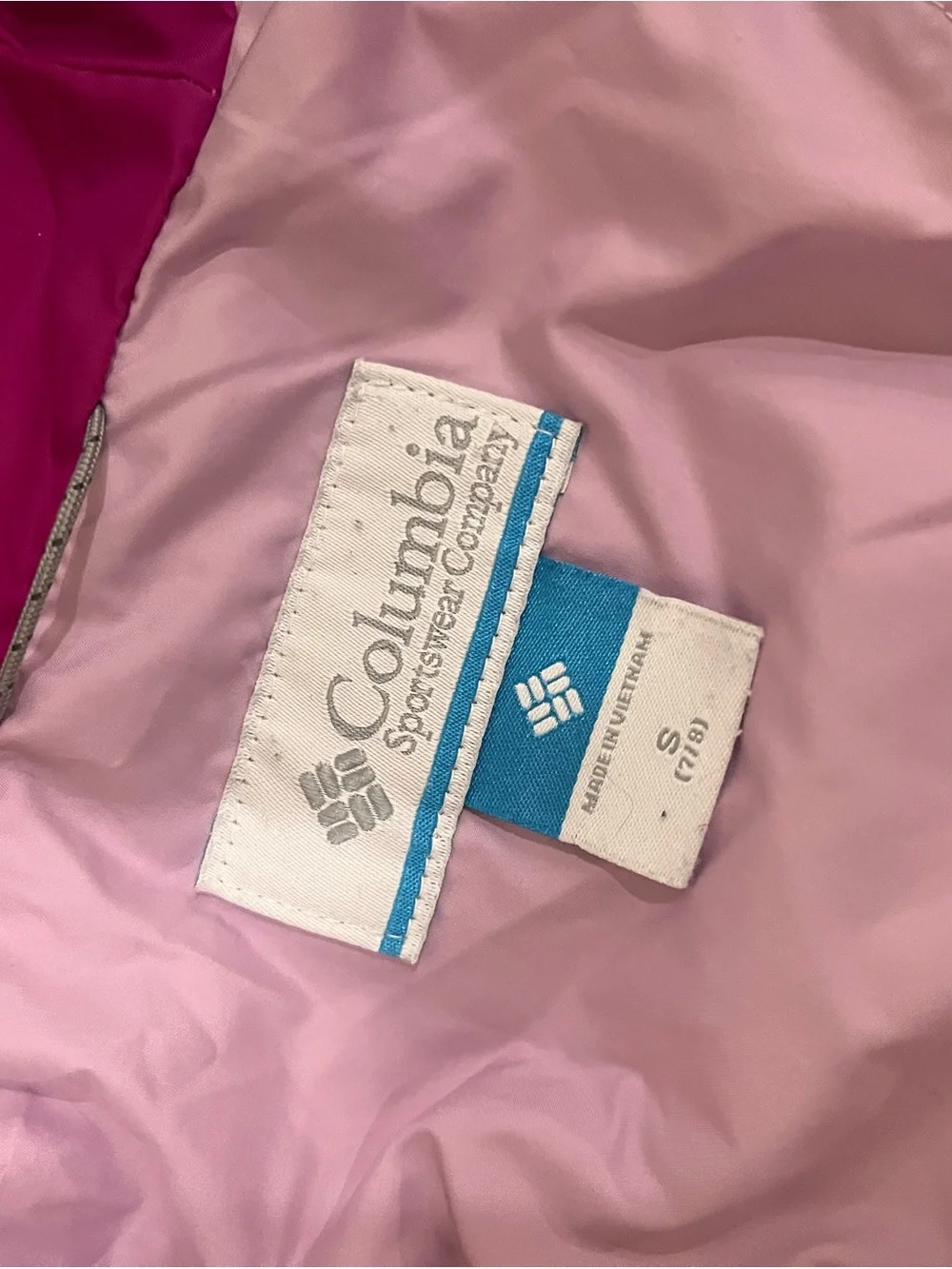 Columbia zipper around